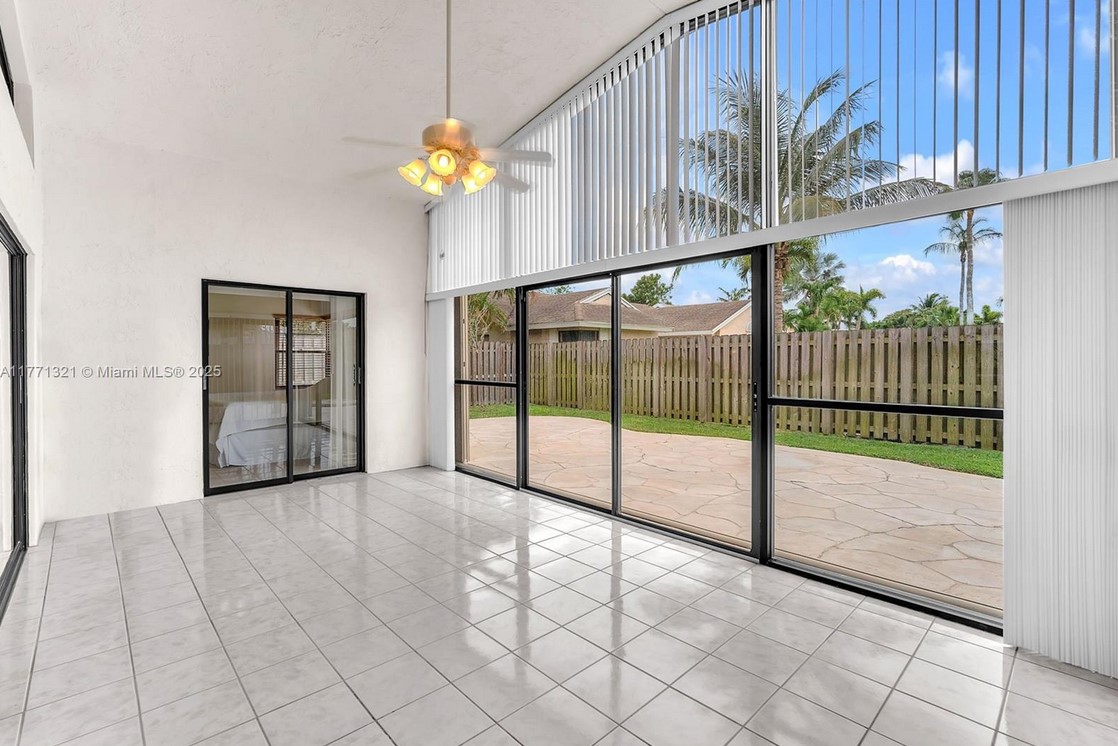 10630SunriseIndoorPatio