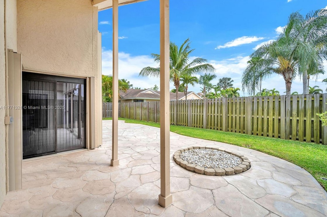 10630SunriseOutdoorPatio