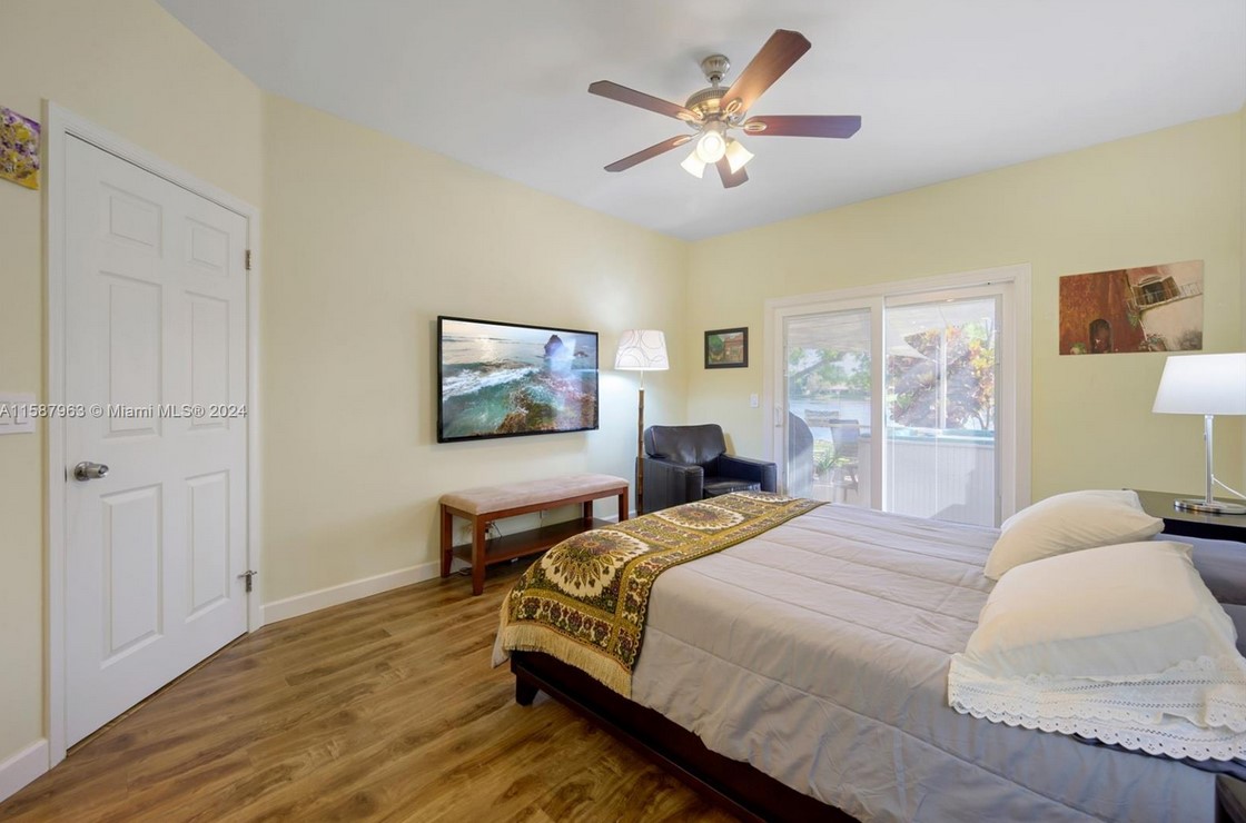 11235CoralSpringsBedrm3