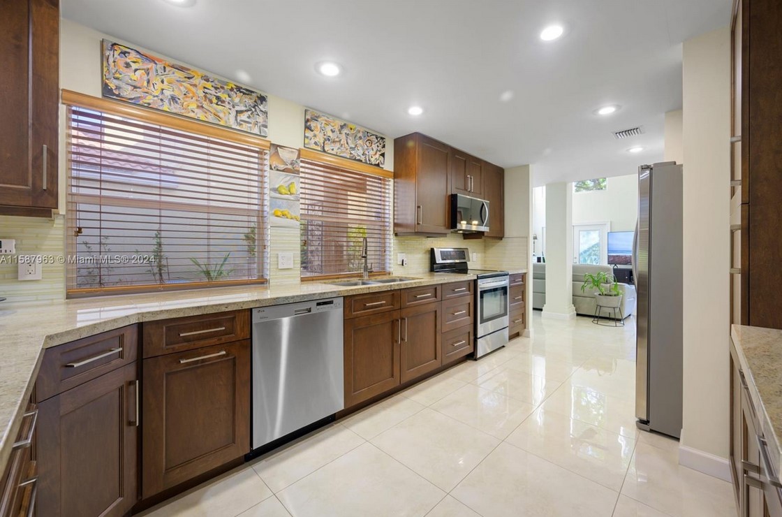 11235CoralSpringsKitchen2