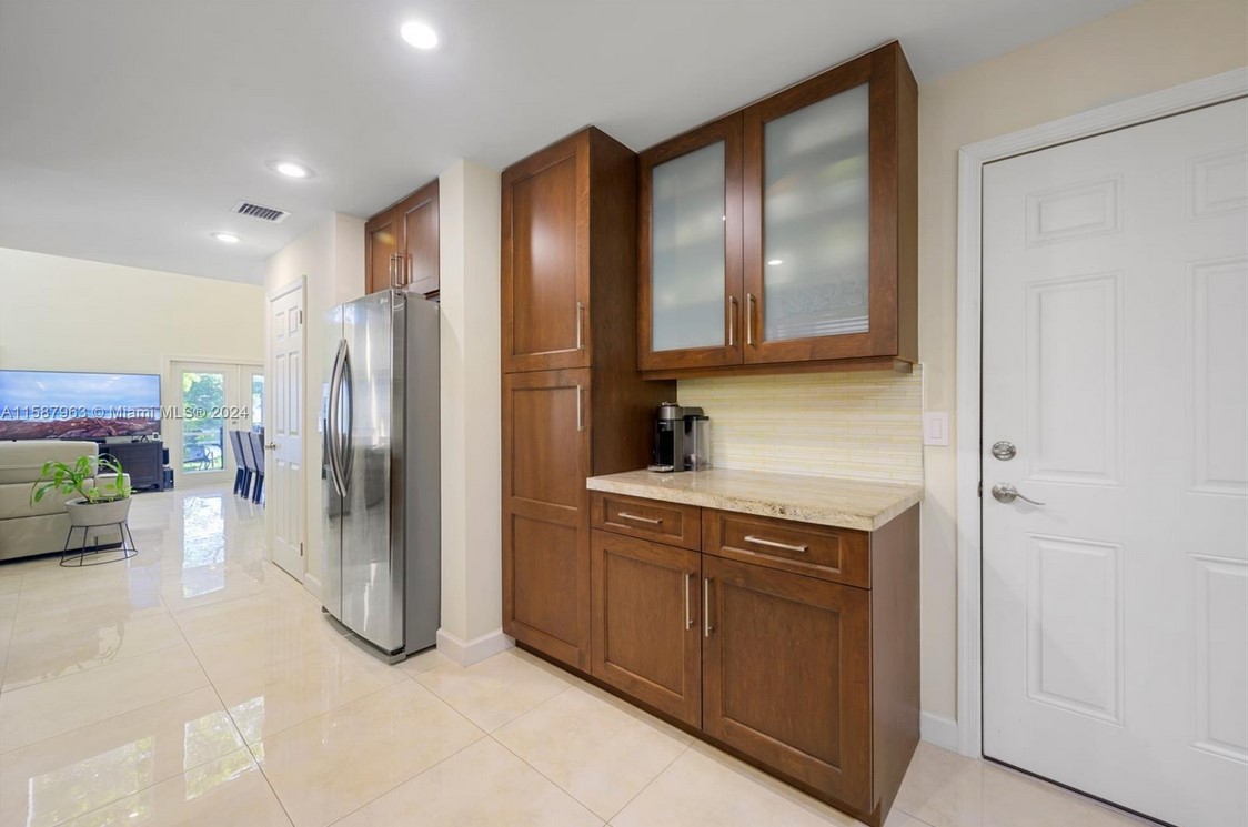 11235CoralSpringsKitchen3