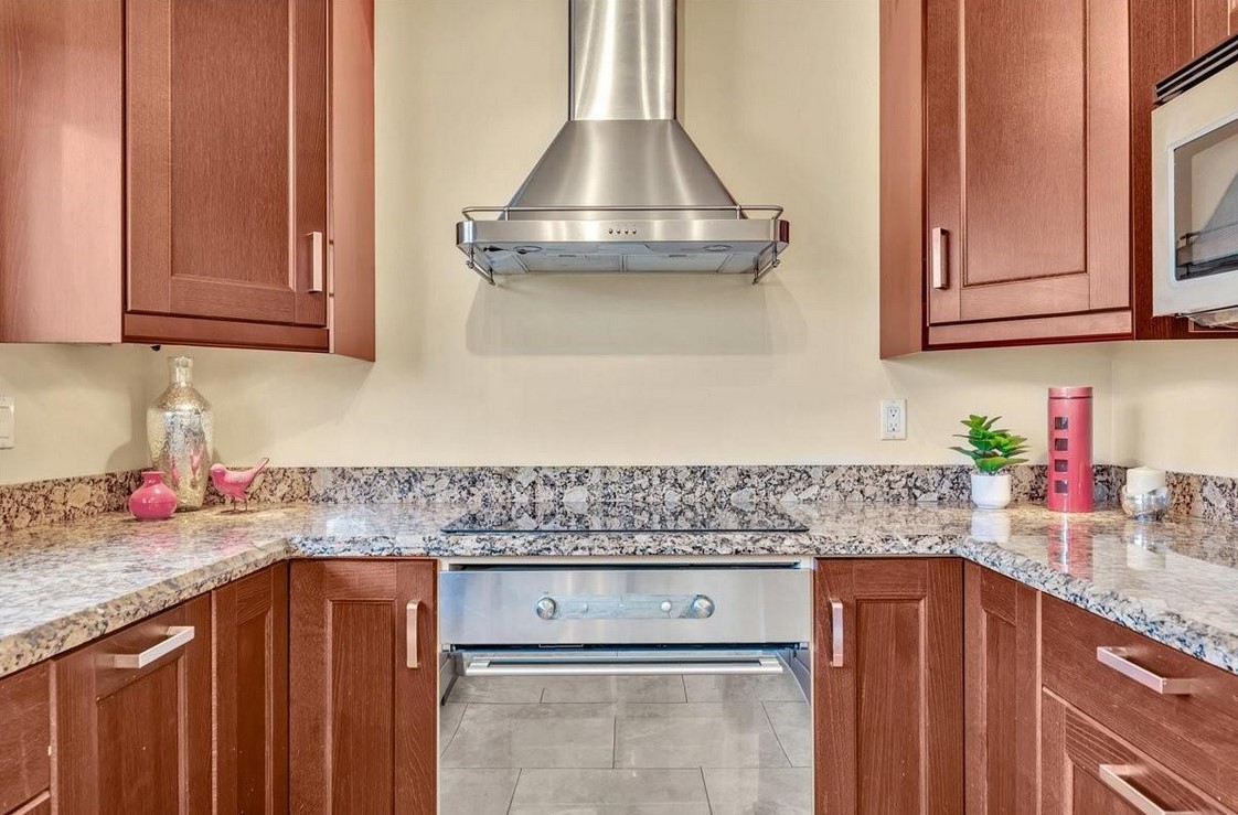 1883PlantationKitchen3