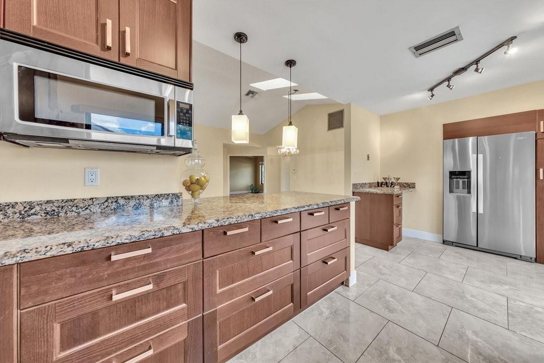 1883PlantationKitchen7