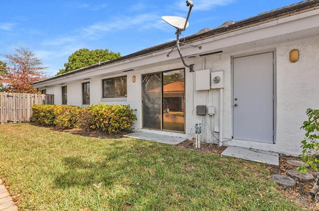 1883PlantationLftside