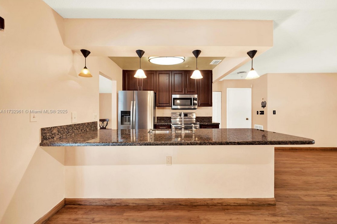 9693CoralSpringsKitchen2