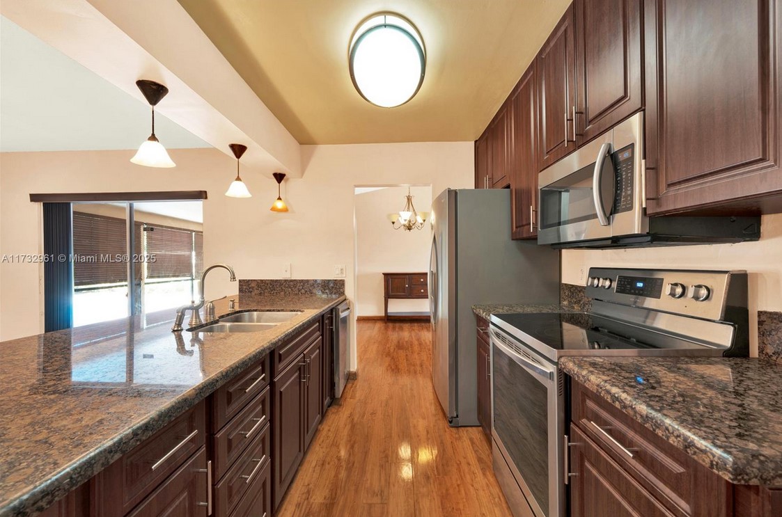 9693CoralSpringsKitchen3