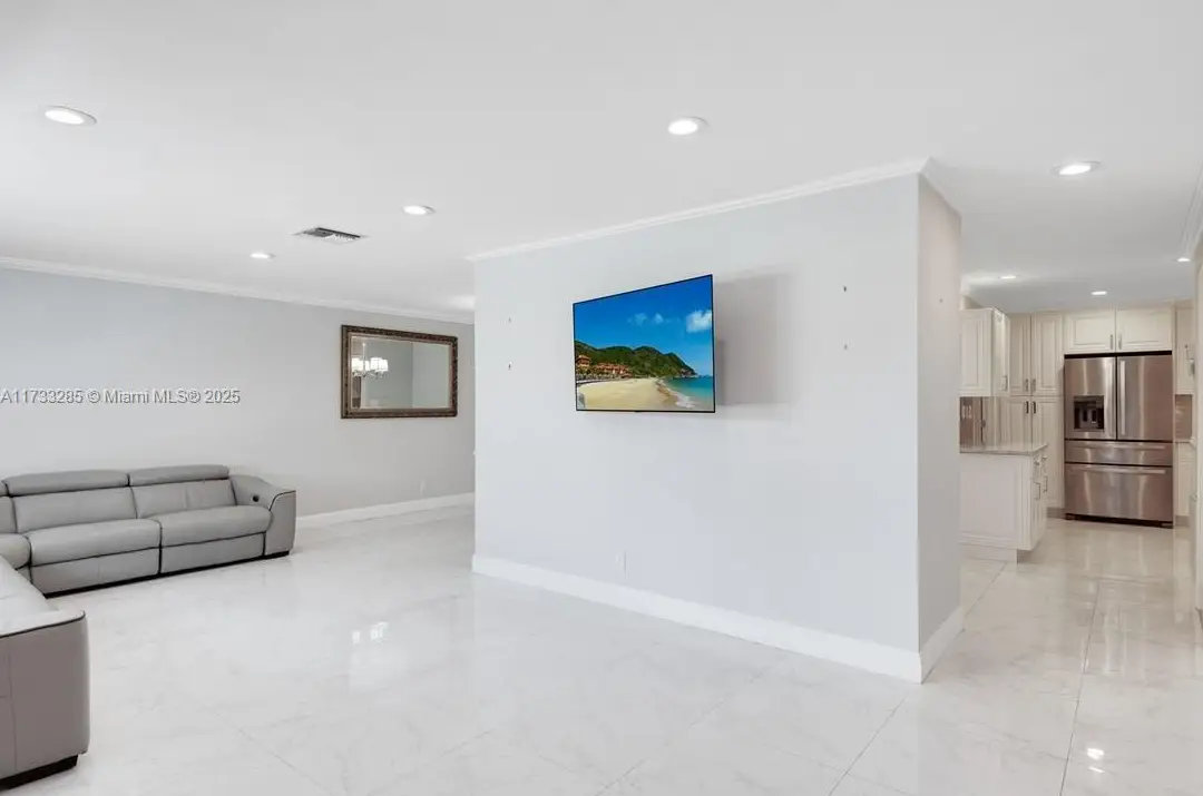 9106NWTamaracLivingrm4