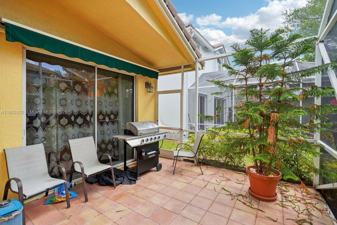 11672CoralSpringsRerPatioRgt