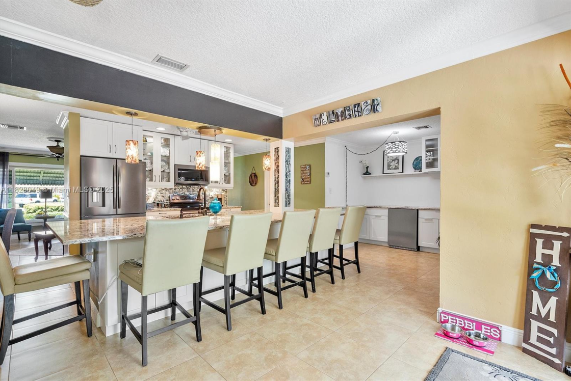 7306TamaracKitchenCounter1