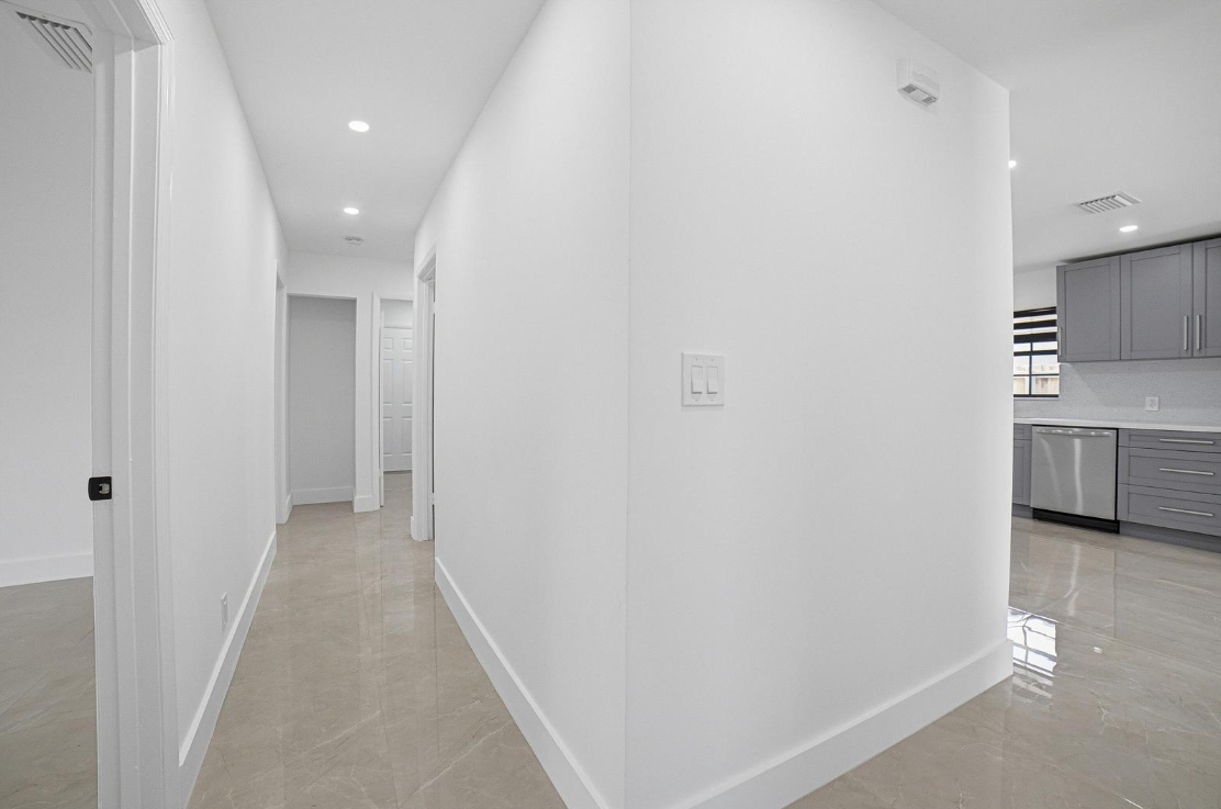 110DaniaHallway