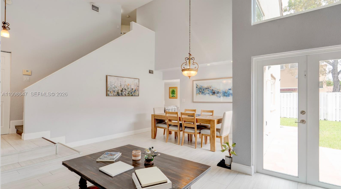 1237SunriseDiningRm
