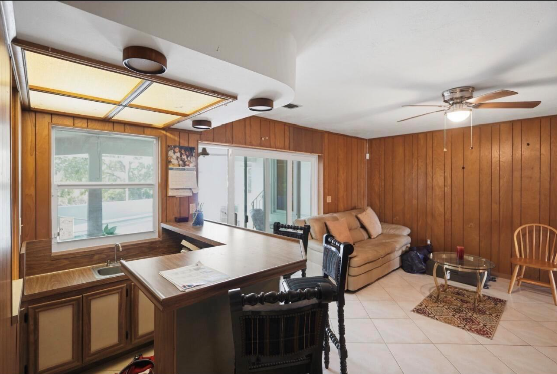 4490LauderdaleLakesDen