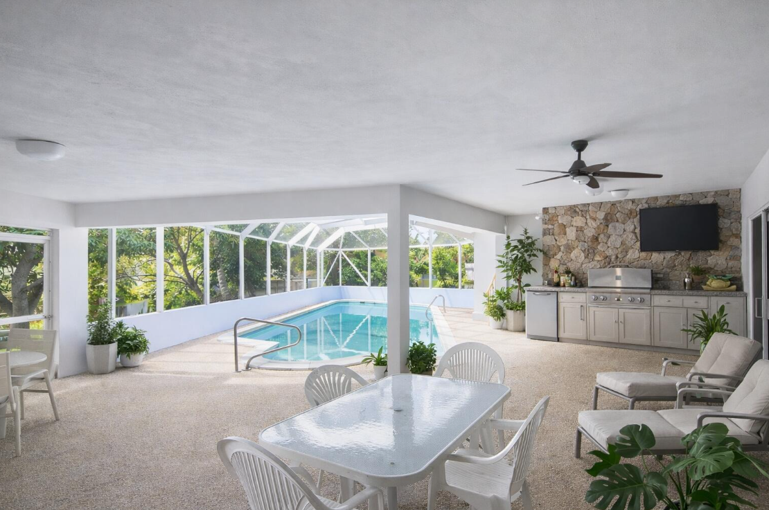4490LauderdaleLakesRearPool