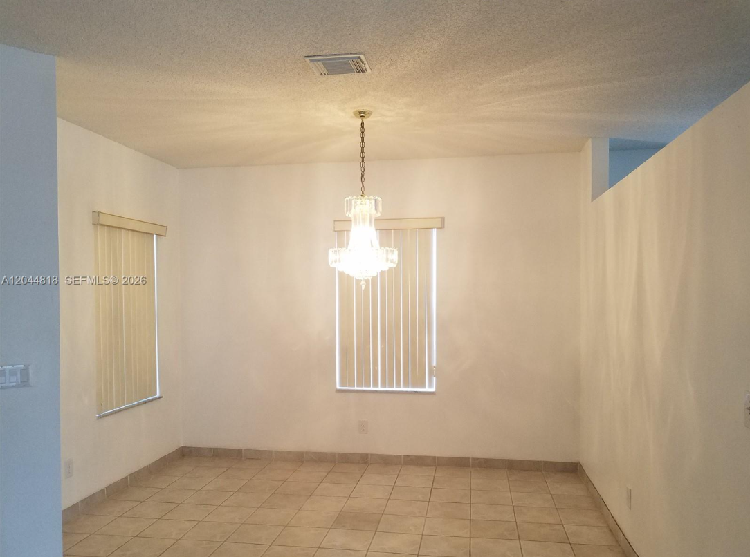 7333PlantationDiningRm