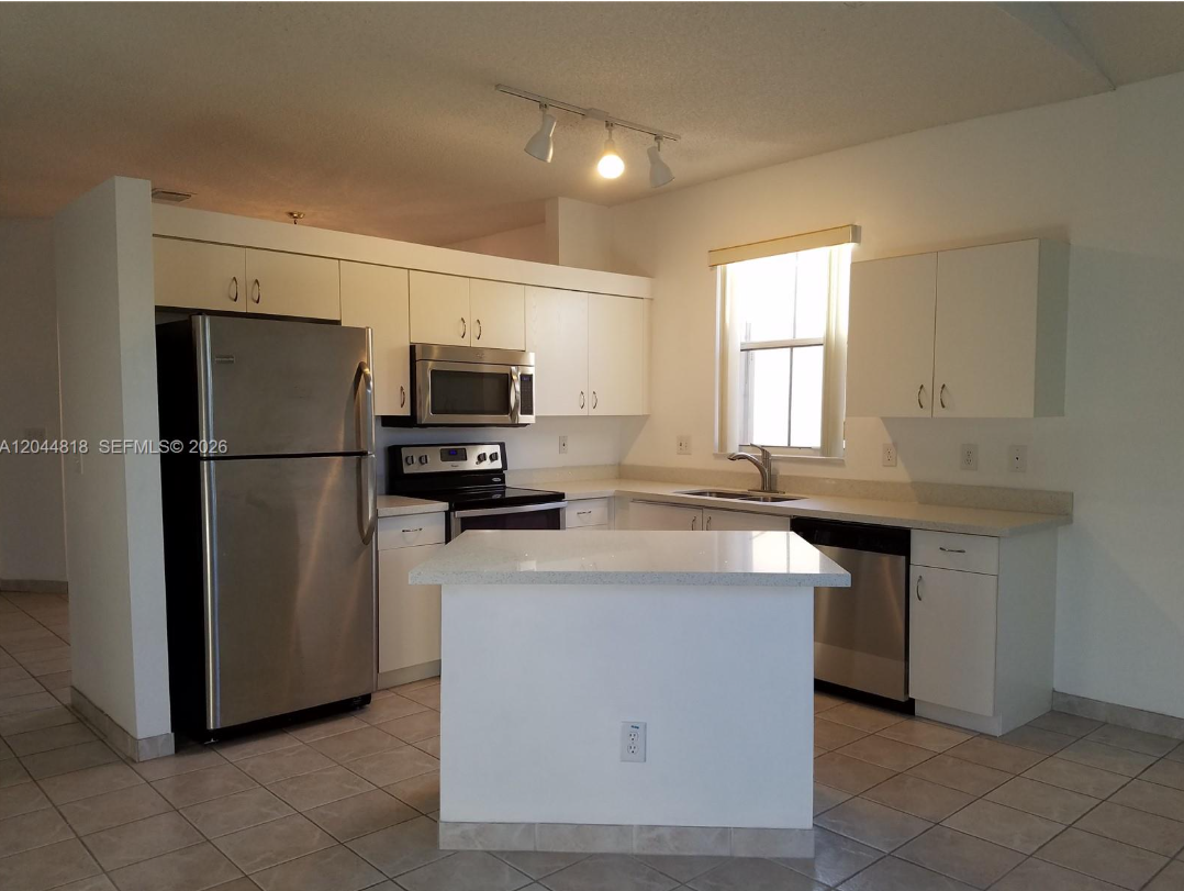 7333PlantationKitchen