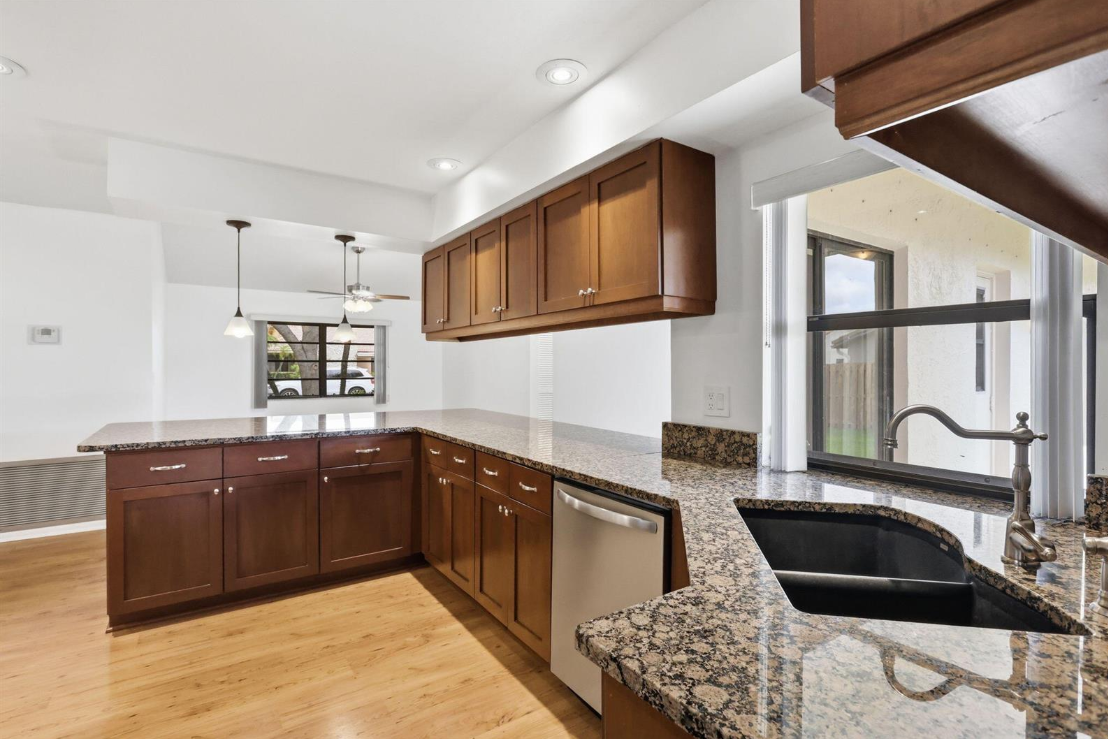 7909MargateKitchen